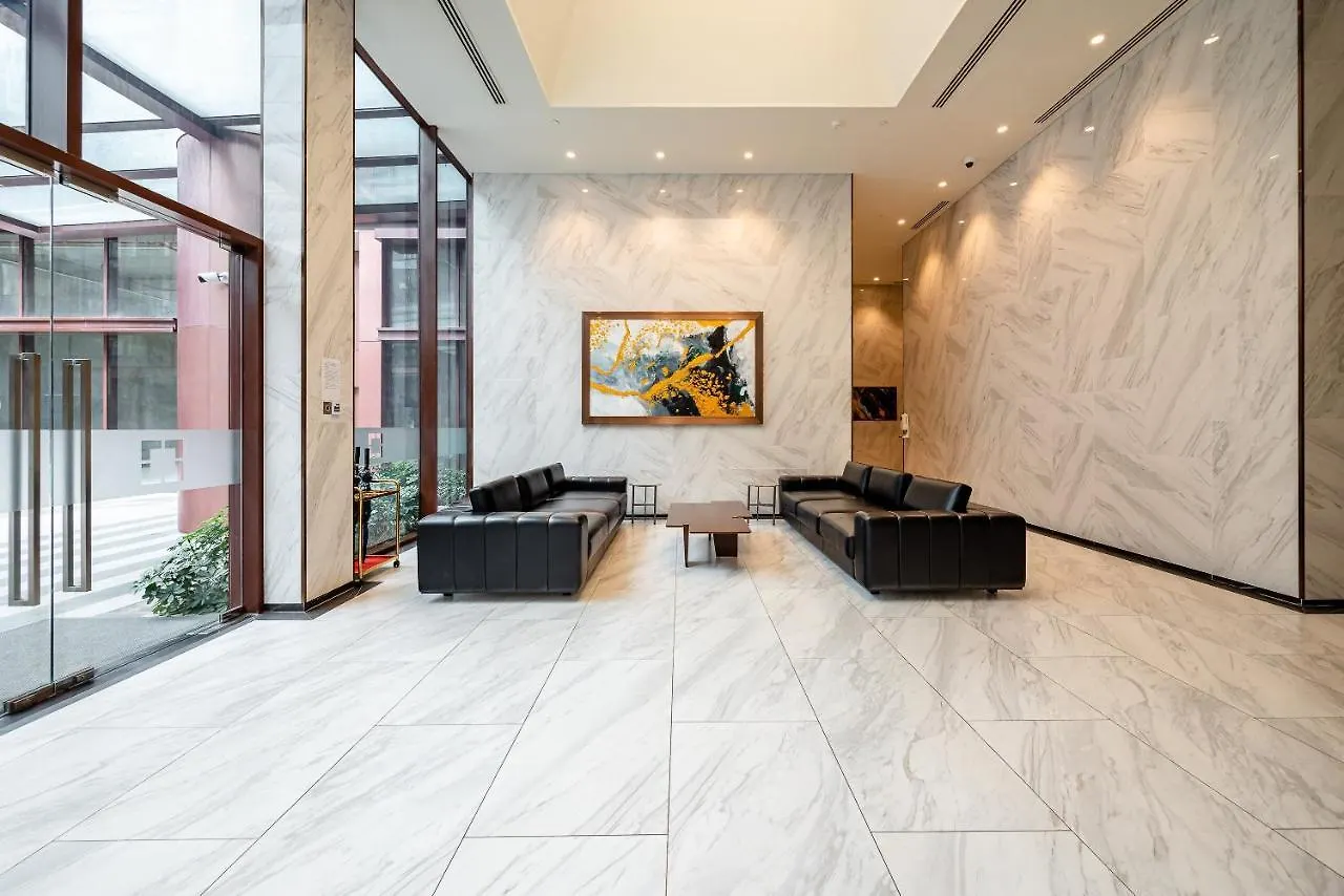 شقة مدينة هوشي منه Metropole Saigon Suites فيتنام