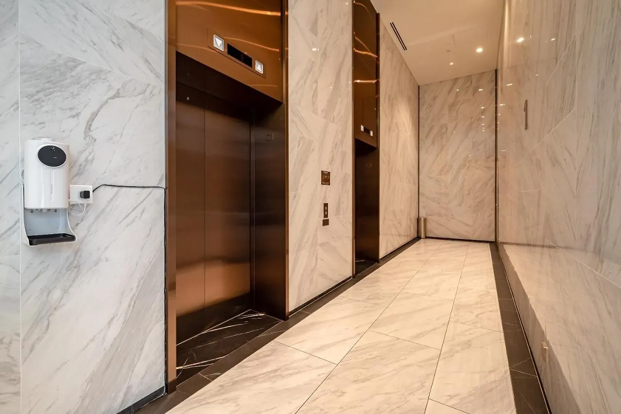شقة مدينة هوشي منه Metropole Saigon Suites فيتنام